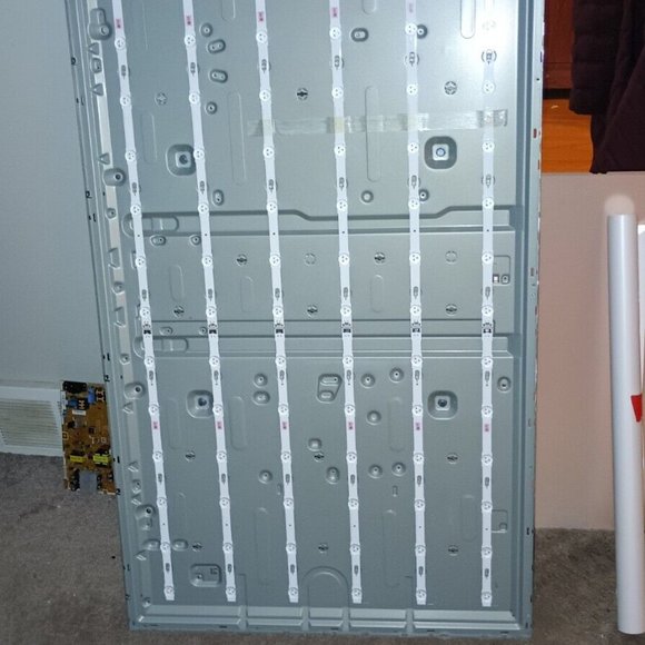 Samsung BN96-34803A/BN96-34804A LED BACKLIGHT STRIPS/BARS - Picture 5 of 7